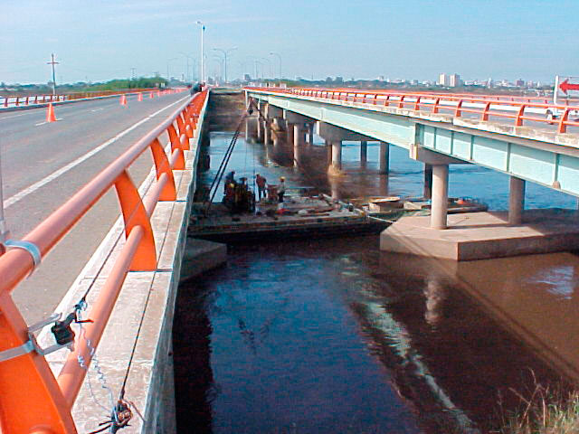 Estudios Geotécnicos sobre Puente en Río Salado en la Autopista Santa Fe-Rosario